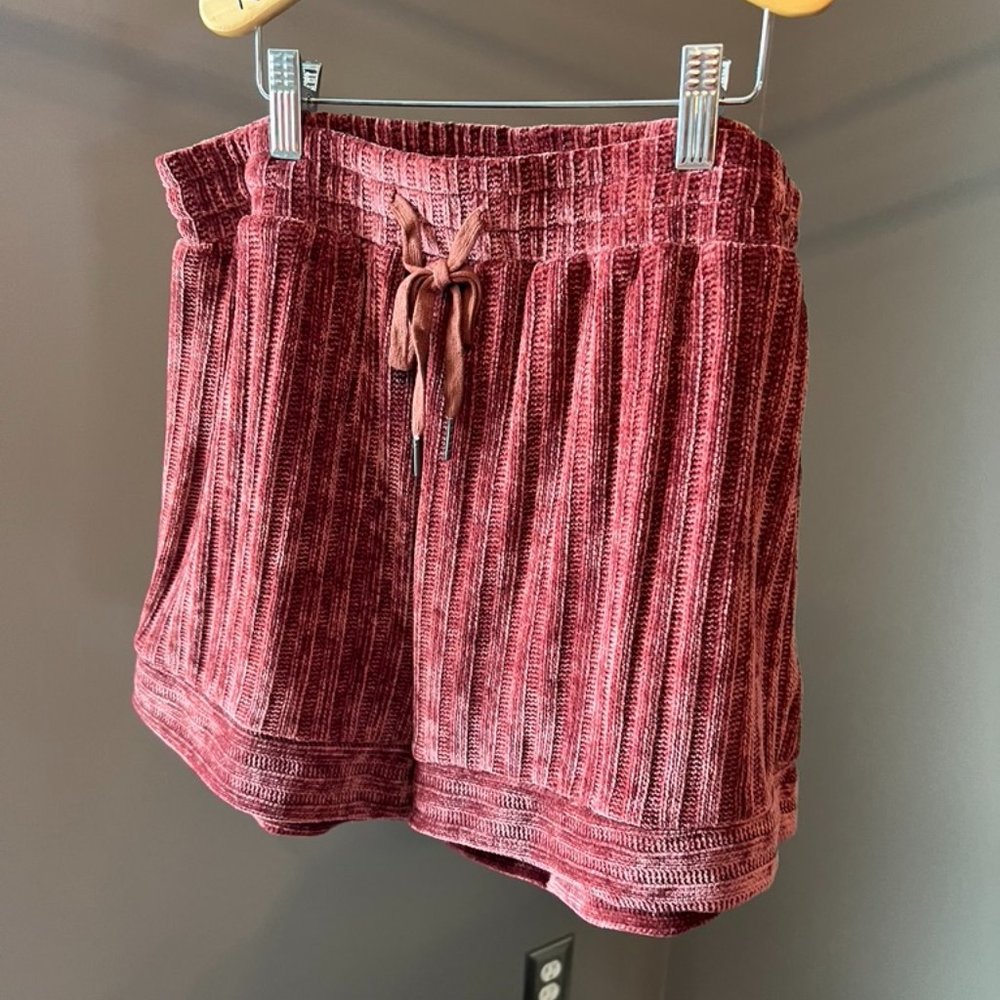 Velvet shorts